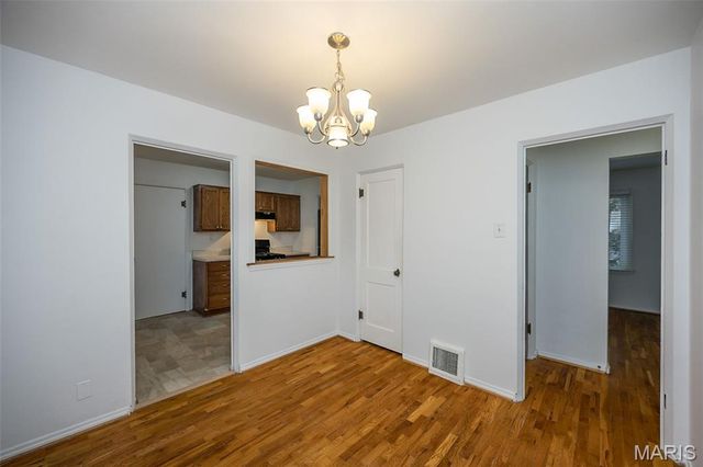 1666 Crabapple Lane, St Louis, MO 63119