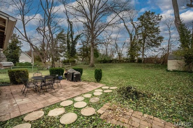 1666 Crabapple Lane, St Louis, MO 63119