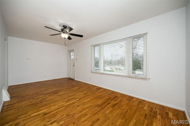 1666 Crabapple Lane, St Louis, MO 63119