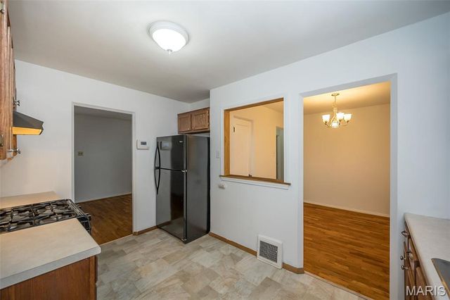 1666 Crabapple Lane, St Louis, MO 63119