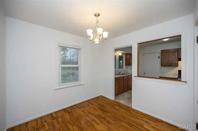 1666 Crabapple Lane, St Louis, MO 63119