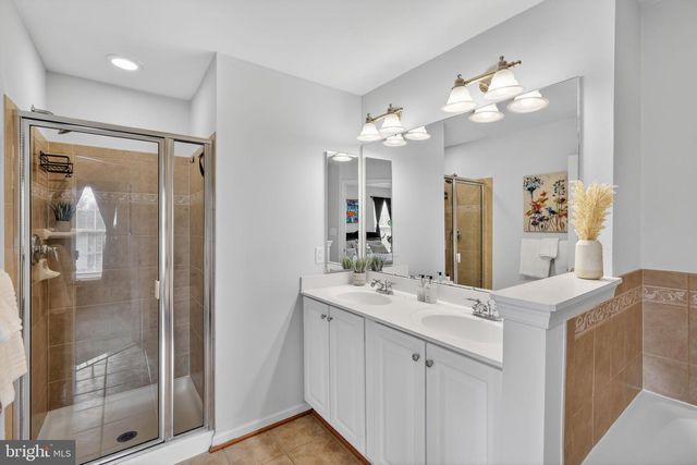 16636 BARGE CIR, Woodbridge, VA 22191