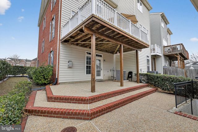 16636 BARGE CIR, Woodbridge, VA 22191