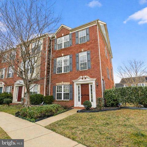 16636 BARGE CIR, Woodbridge, VA 22191