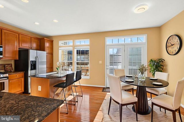 16636 BARGE CIR, Woodbridge, VA 22191