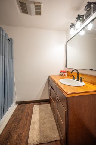 801 Newton Road, Vernon, VT 05354