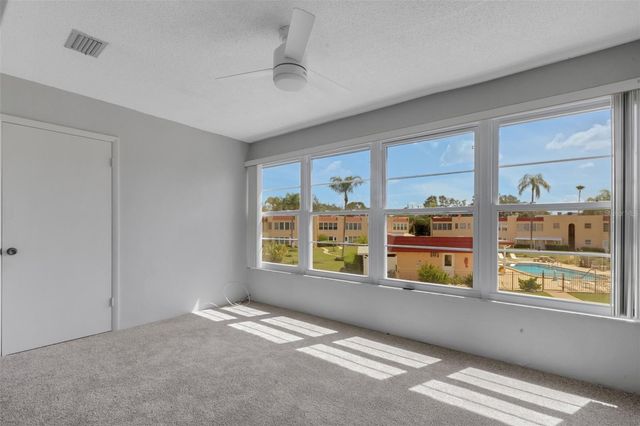 223 BUTTONWOOD CIRCLE 223, Seminole, FL 33777