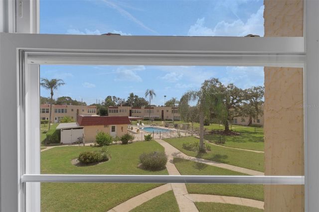 223 BUTTONWOOD CIRCLE 223, Seminole, FL 33777
