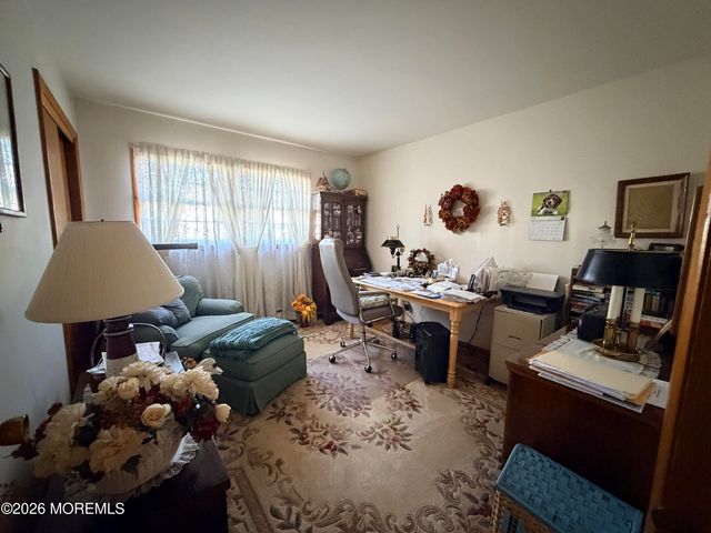 51 Adams Street, Edison, NJ 08820