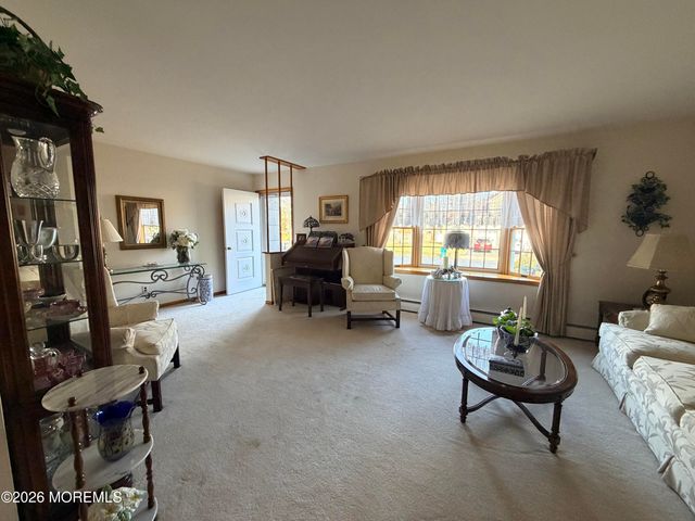 51 Adams Street, Edison, NJ 08820