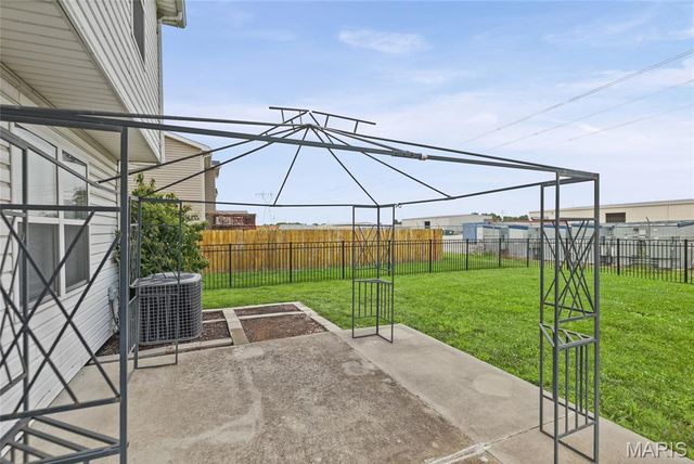 424 Edwin Drive, Dupo, IL 62239