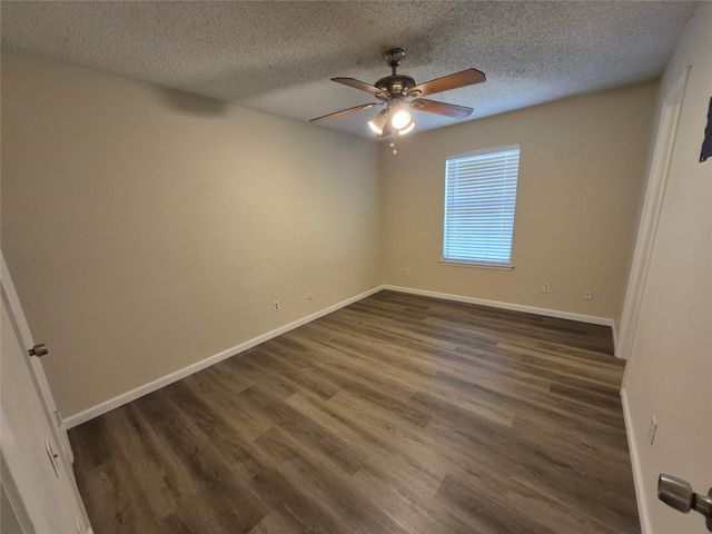 825 Springhill Drive, Burleson, TX 76028