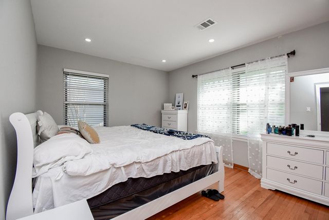 6817 Hendon Lane, Houston, TX 77074