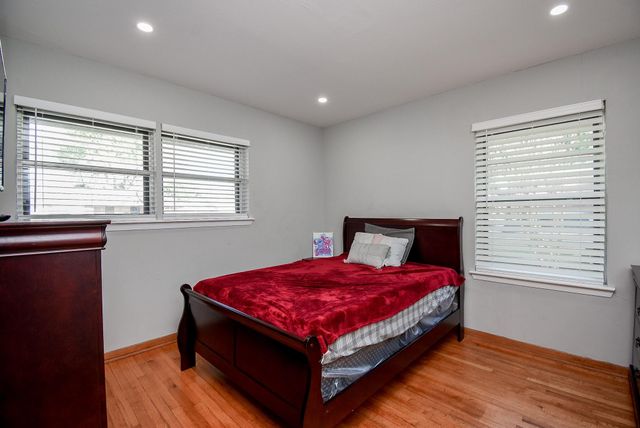 6817 Hendon Lane, Houston, TX 77074