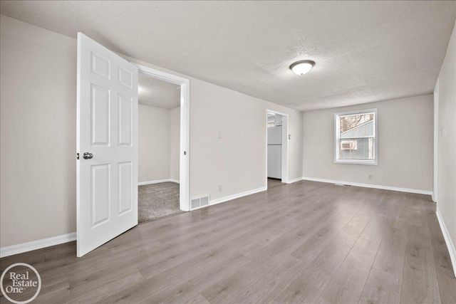 1404 Water Street, Port Huron, MI 48060