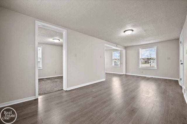 1404 Water Street, Port Huron, MI 48060