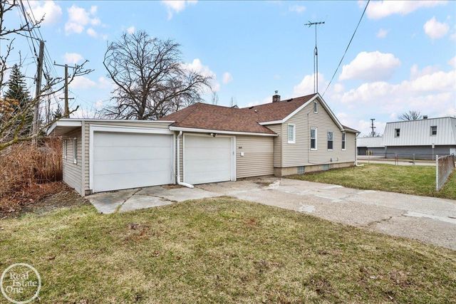 1404 Water Street, Port Huron, MI 48060