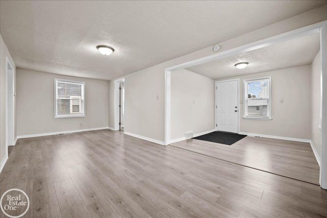 1404 Water Street, Port Huron, MI 48060