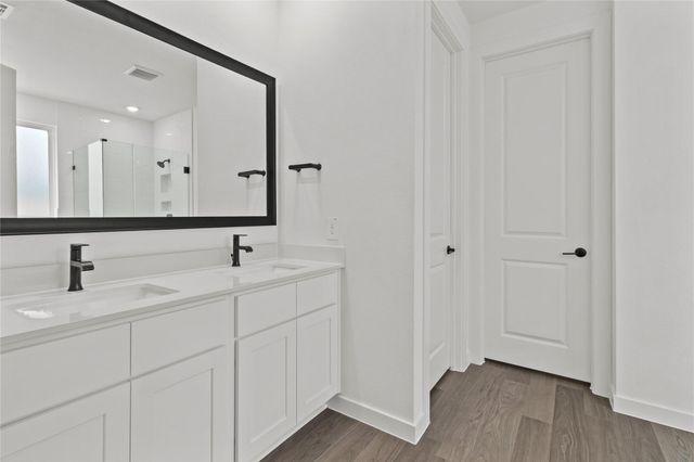 4009 Pear Tree Way, Pearland, TX 77581