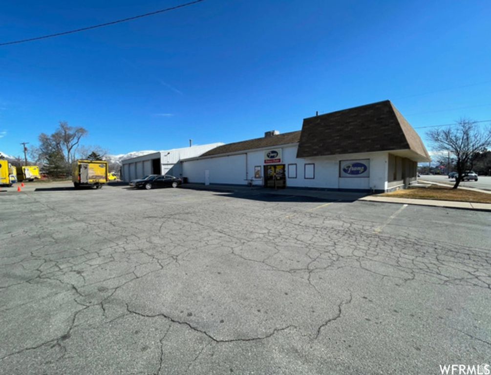 1714 N MAIN ST, Layton, UT 84041 — exterior