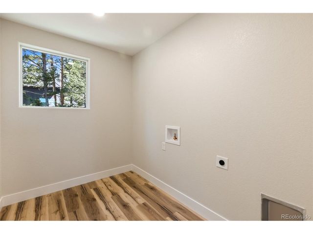 671 Bradford Dr, Woodland Park, CO 80863
