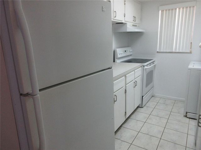 2410 SE 16TH AVENUE H, Ocala, FL 34471