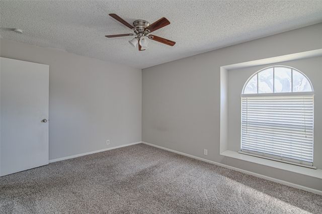 228 Lester Street, Burleson, TX 76028