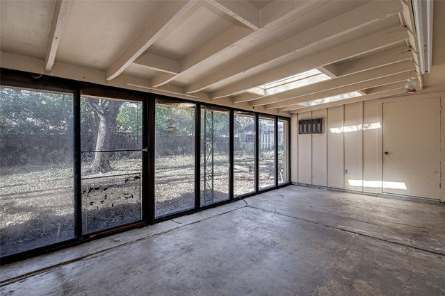 228 Lester Street, Burleson, TX 76028