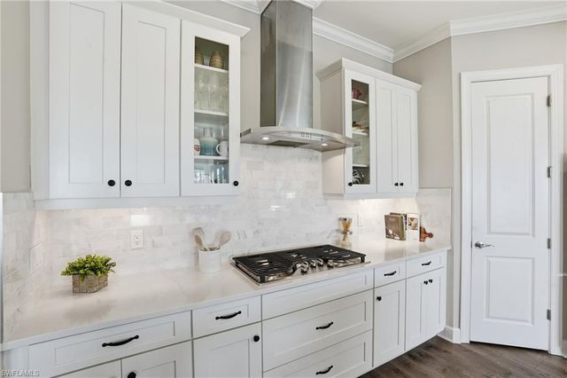 9489 Montelanico LOOP, Naples, FL 34119