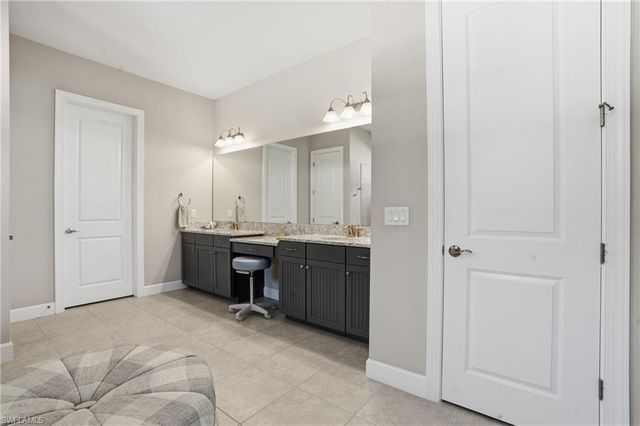 9489 Montelanico LOOP, Naples, FL 34119