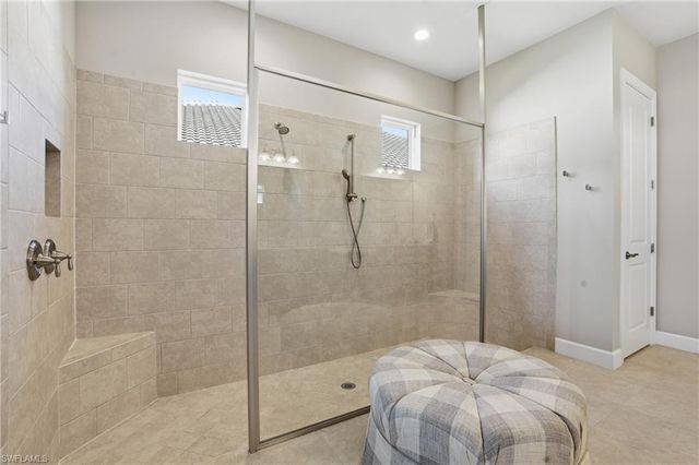 9489 Montelanico LOOP, Naples, FL 34119