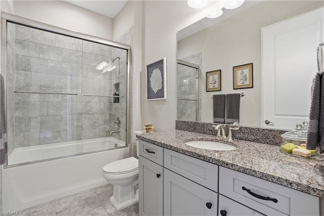 9489 Montelanico LOOP, Naples, FL 34119