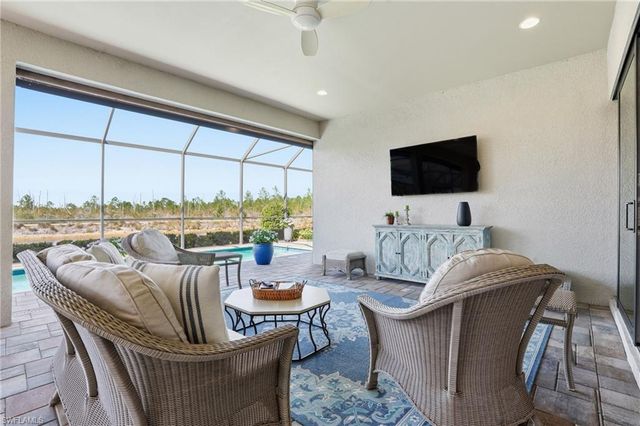 9489 Montelanico LOOP, Naples, FL 34119