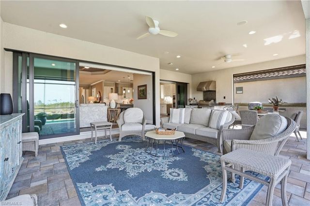 9489 Montelanico LOOP, Naples, FL 34119