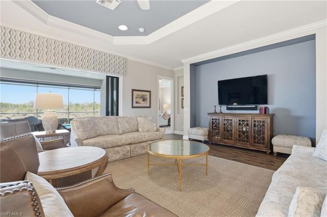 9489 Montelanico LOOP, Naples, FL 34119