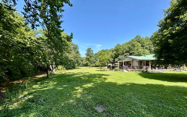 18781 Private Drive 1145, Ava, MO 65608