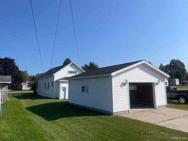 7865 Michigan Street, Rapid River, MI 49878