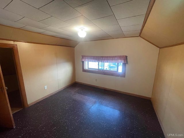 7865 Michigan Street, Rapid River, MI 49878