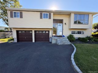 364 Broadway, Port Jefferson, NY 11776