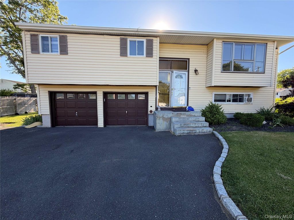 364 Broadway, Port Jefferson, NY 11776