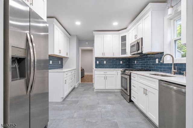 419 Locust St, Roselle Park Boro, NJ 07204