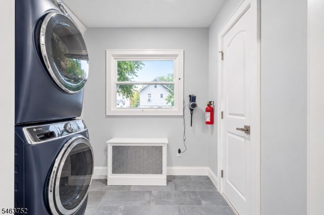419 Locust St, Roselle Park Boro, NJ 07204