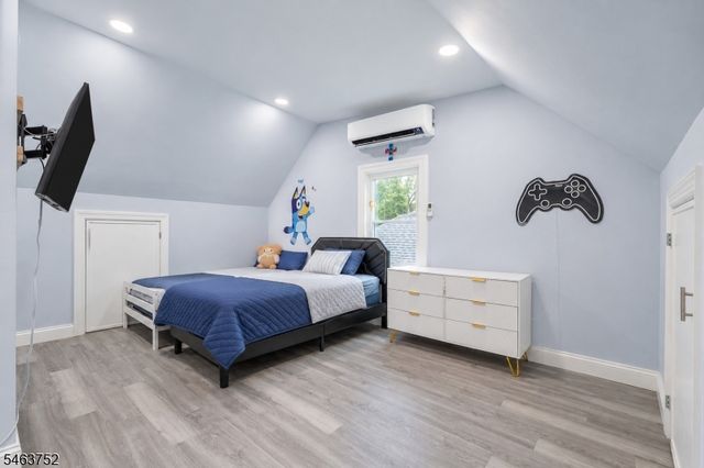 419 Locust St, Roselle Park Boro, NJ 07204