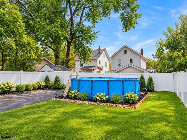 419 Locust St, Roselle Park Boro, NJ 07204