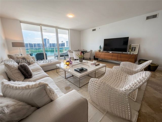 3301 NE 183rd St 1105, Aventura, FL 33160