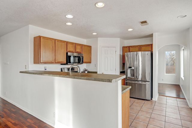 1304 Penasco Road NE, Rio Rancho, NM 87144