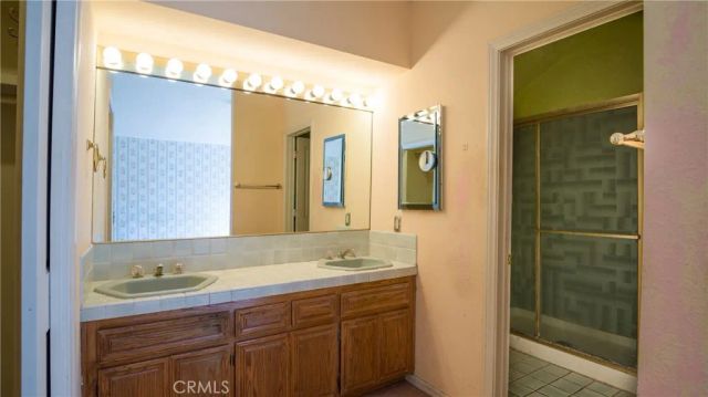 737 Dover, San Bernardino, CA 92407