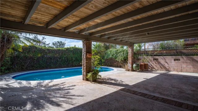 737 Dover, San Bernardino, CA 92407