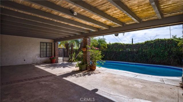 737 Dover, San Bernardino, CA 92407