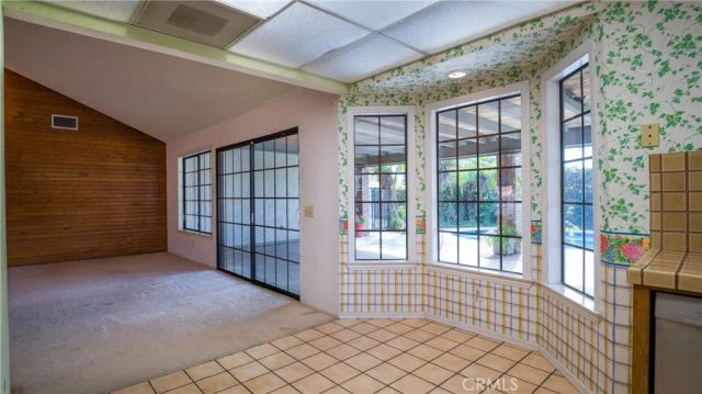 737 Dover, San Bernardino, CA 92407